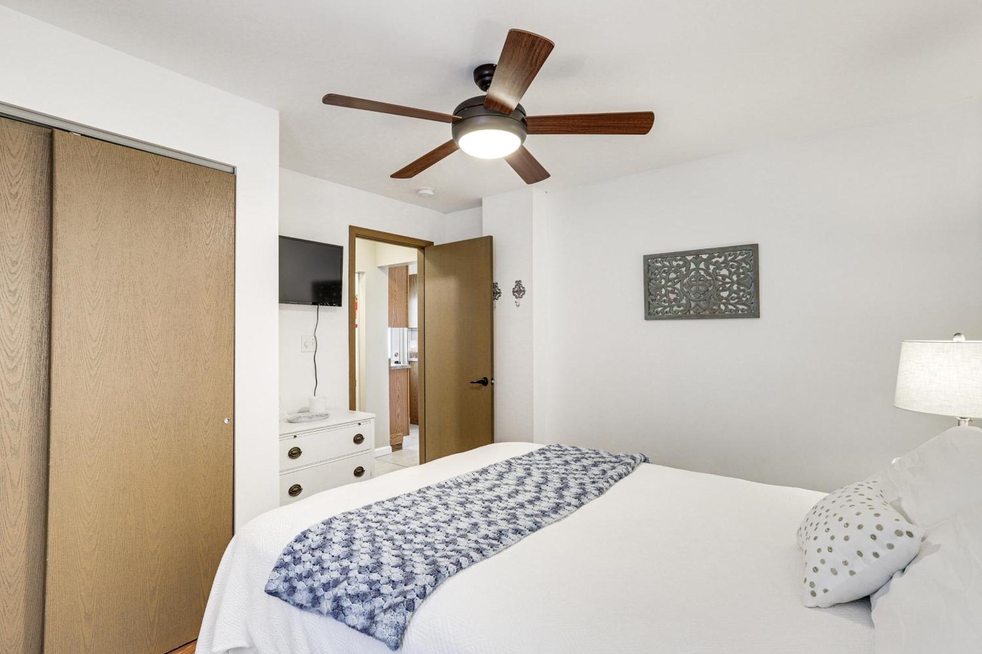 Pet-Friendly Pacific Cottage Near Purina Farms! Ngoại thất bức ảnh